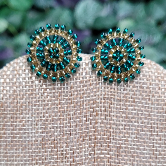 Beautiful earrings and a smile will help you sparkle and shine like nothing else - Picture 1 of 1